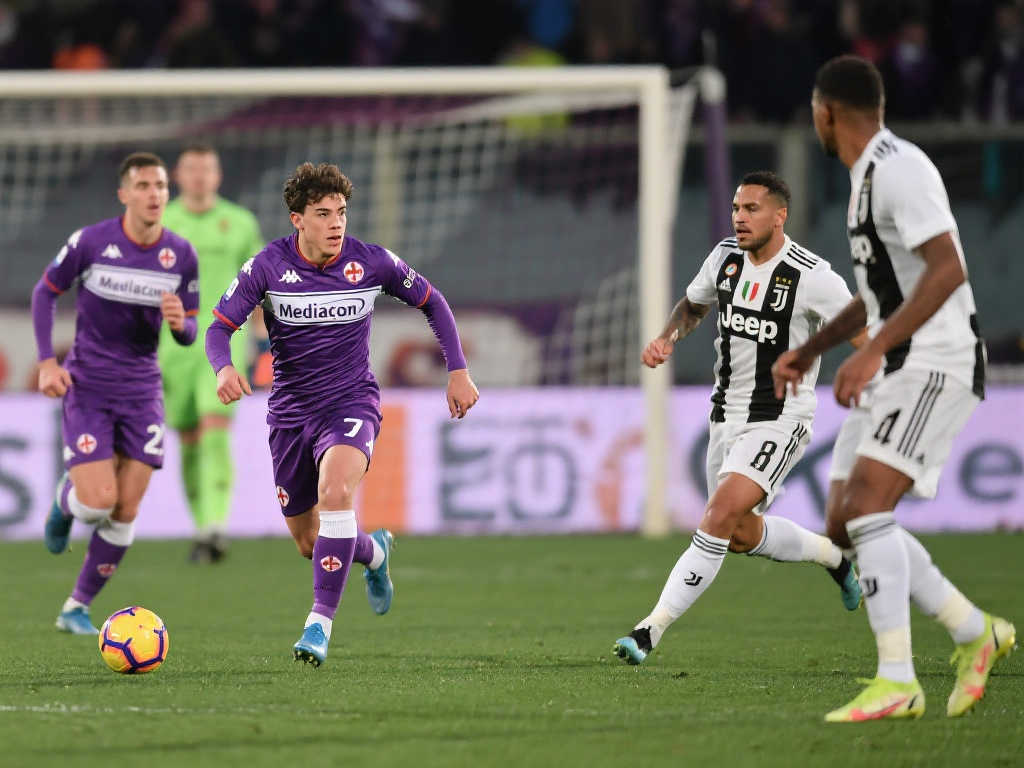 队中发光发 队中发光发